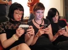 Tlc: al via consultazione pubblica su fine roaming